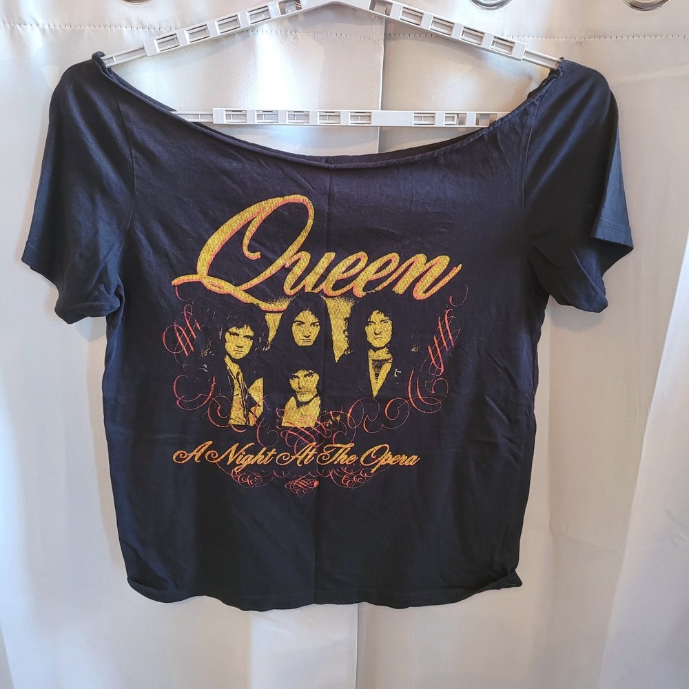 Queen Band Womens Shirt Medium A Night At The Opera Graphic Tee Oversized 21598